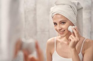 benefits of showering using hot water