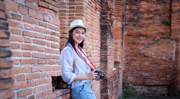 Capturing Memories While Travelling
