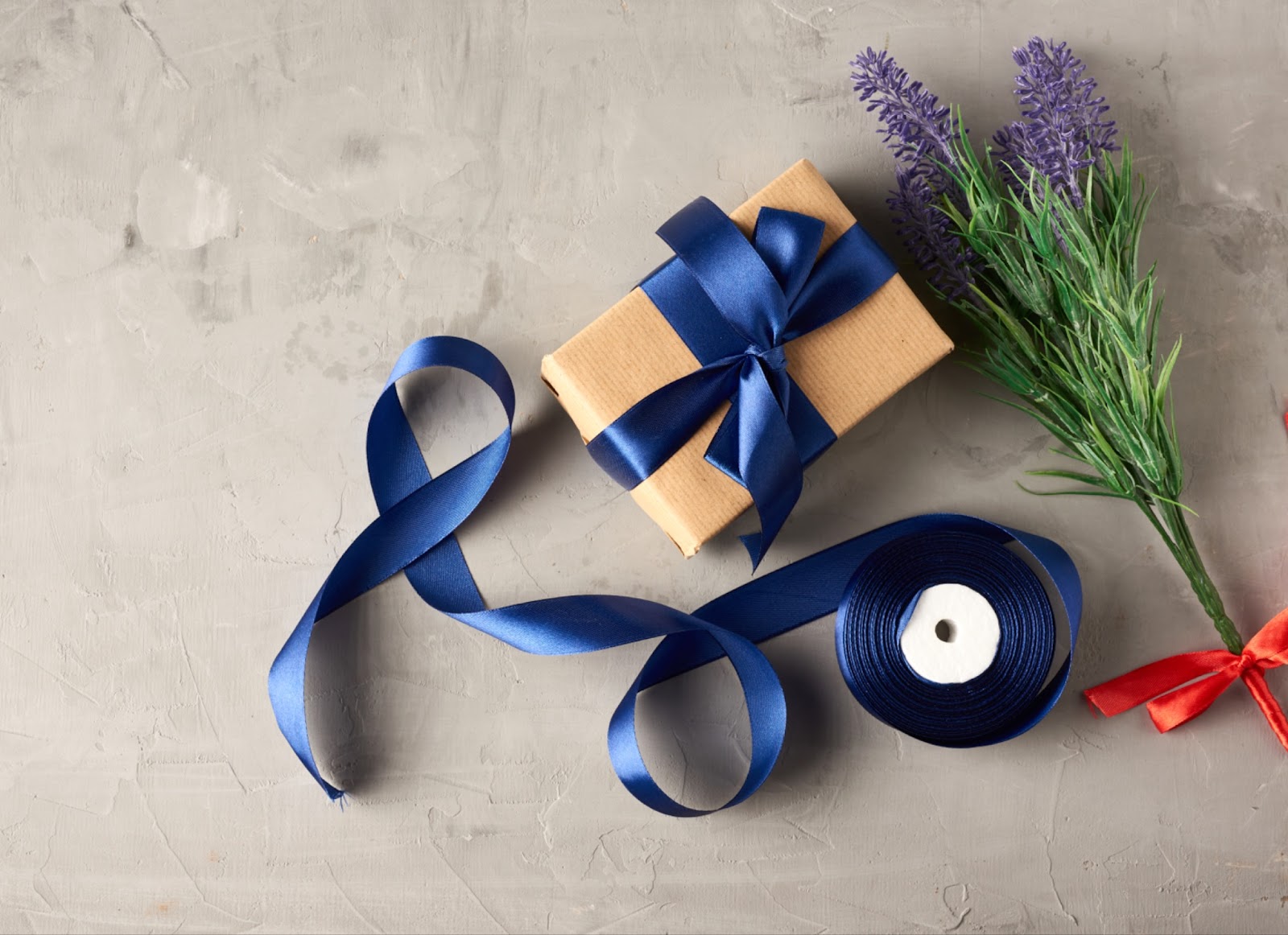 DIY ribbon crafts made with satin ribbon
