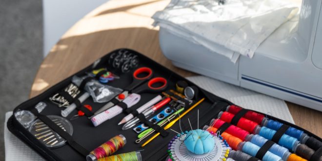 Stylish buttons and practical fasteners at SHCK