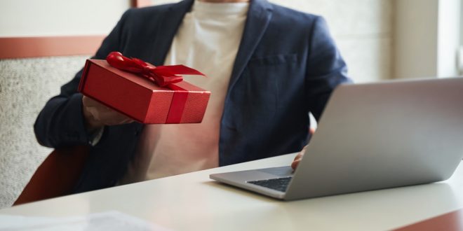 Singapore customized gifts