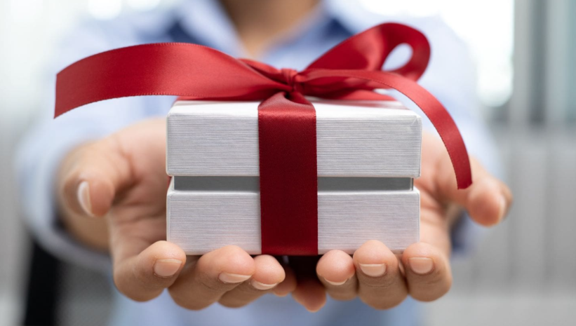 customised-gifts-Singapore.png