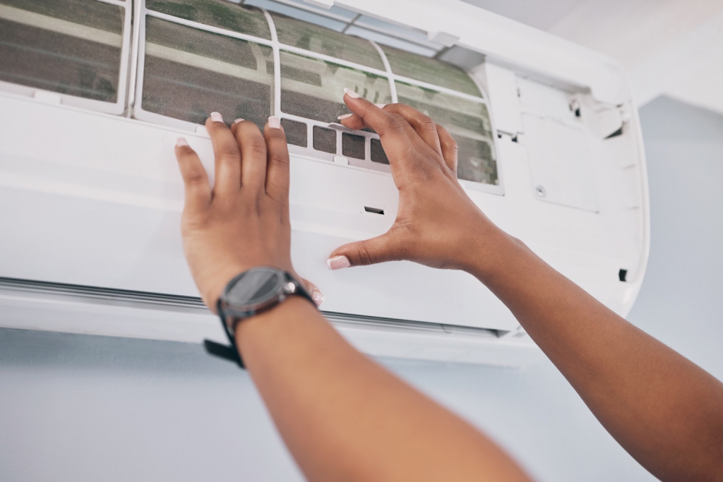Cleaning and maintaining aircon filter for better cooling – professional air conditioner installation