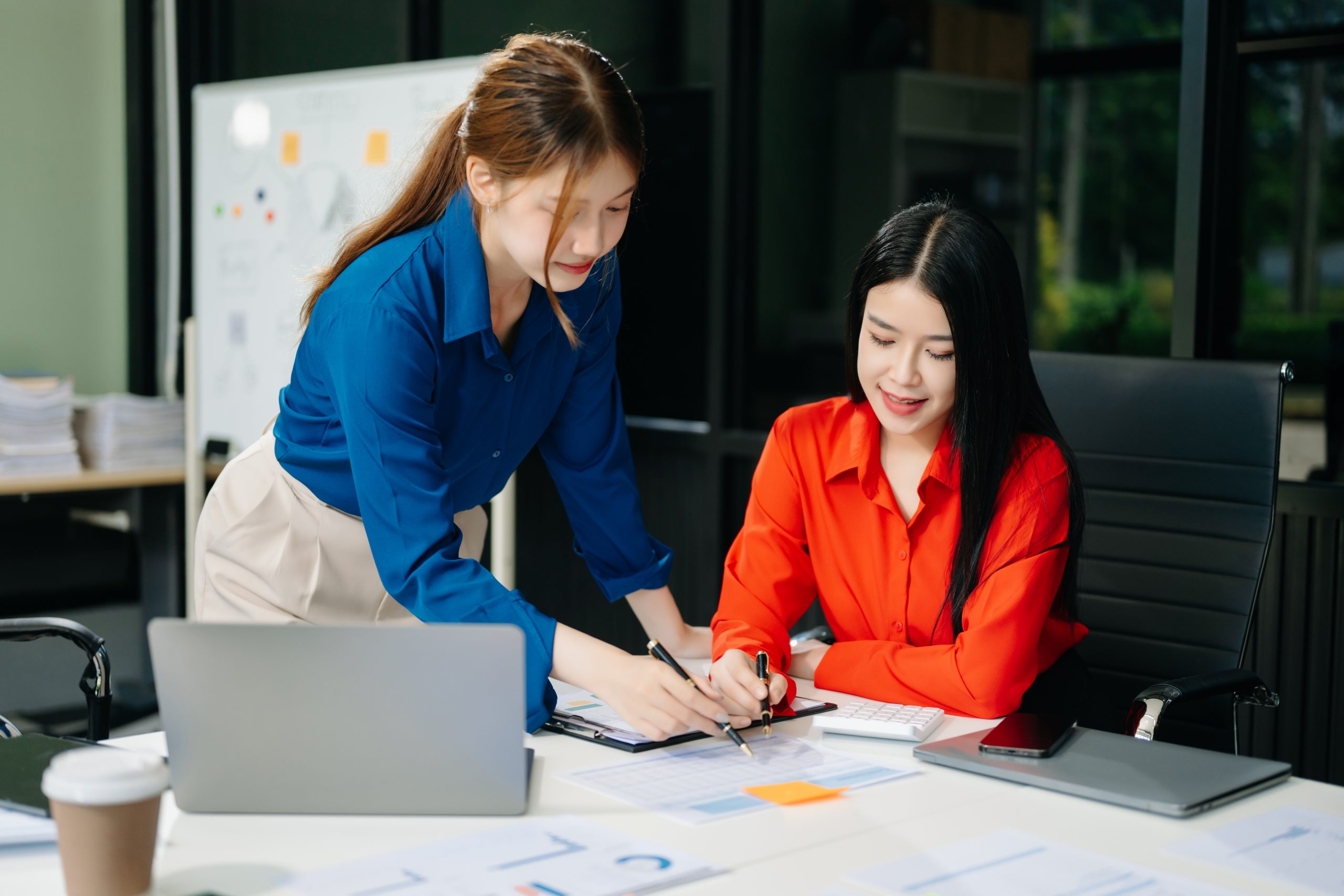 SEO consultants Singapore team working on website optimisation