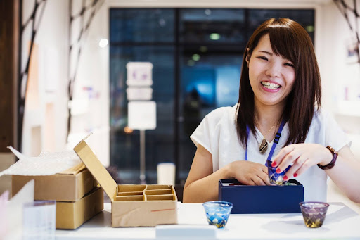 customised gifts for employees