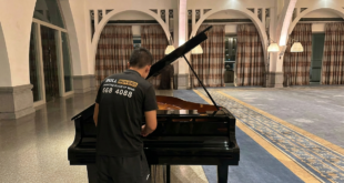 Piano moving company in Singapore | Bull Movers
