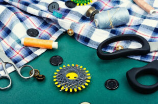 premium zipper Singapore collection for garments and bags