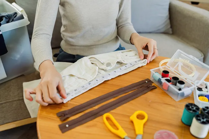 Custom zipper solutions from leading zipper supplier Singapore